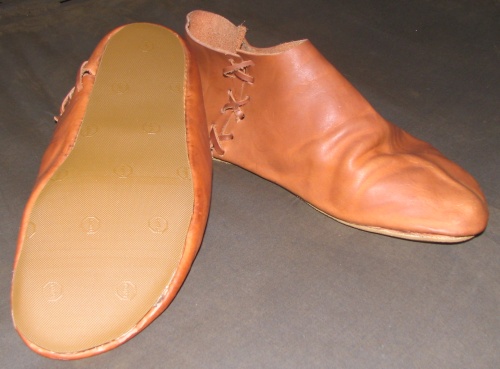 La chaussure termin&eacute;e